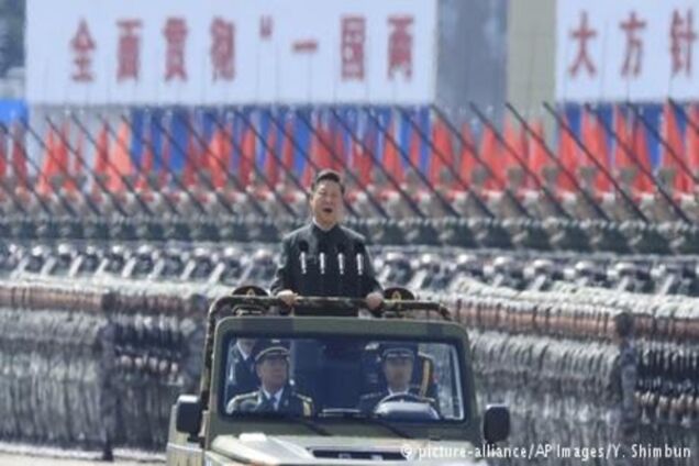 Сі Цзіньпін прийняв рекордний парад до 20-річчя повернення Гонконгу до Китаю
