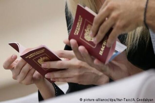 У МЗС України розглядають можливість в'їзду громадян РФ за біометричними паспортами