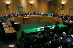 слухання у Сенаті США