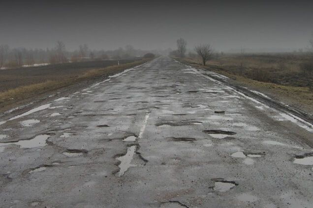 На дорогу к запорожскому аэропорту потратят в четыре раза больше, чем на сам аэропорт