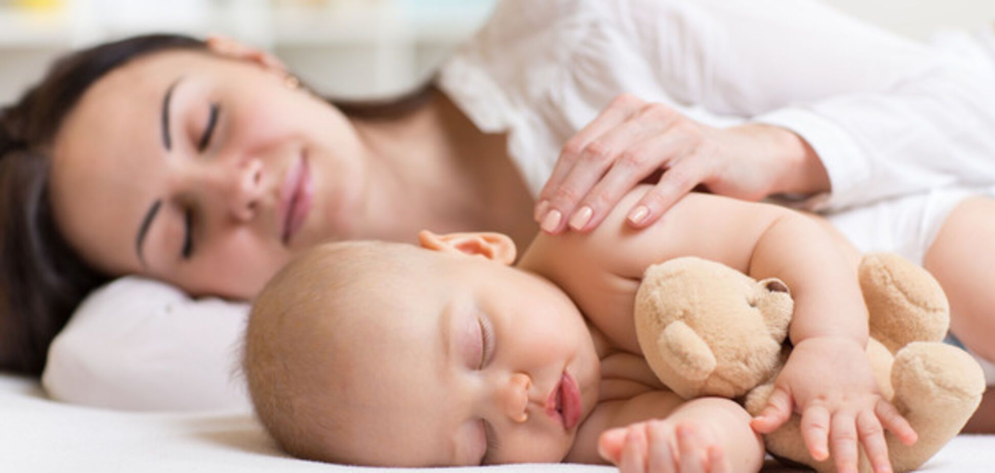 Діти не висипаються: вчені розповіли про вплив спільного сну на здоров'я дитини