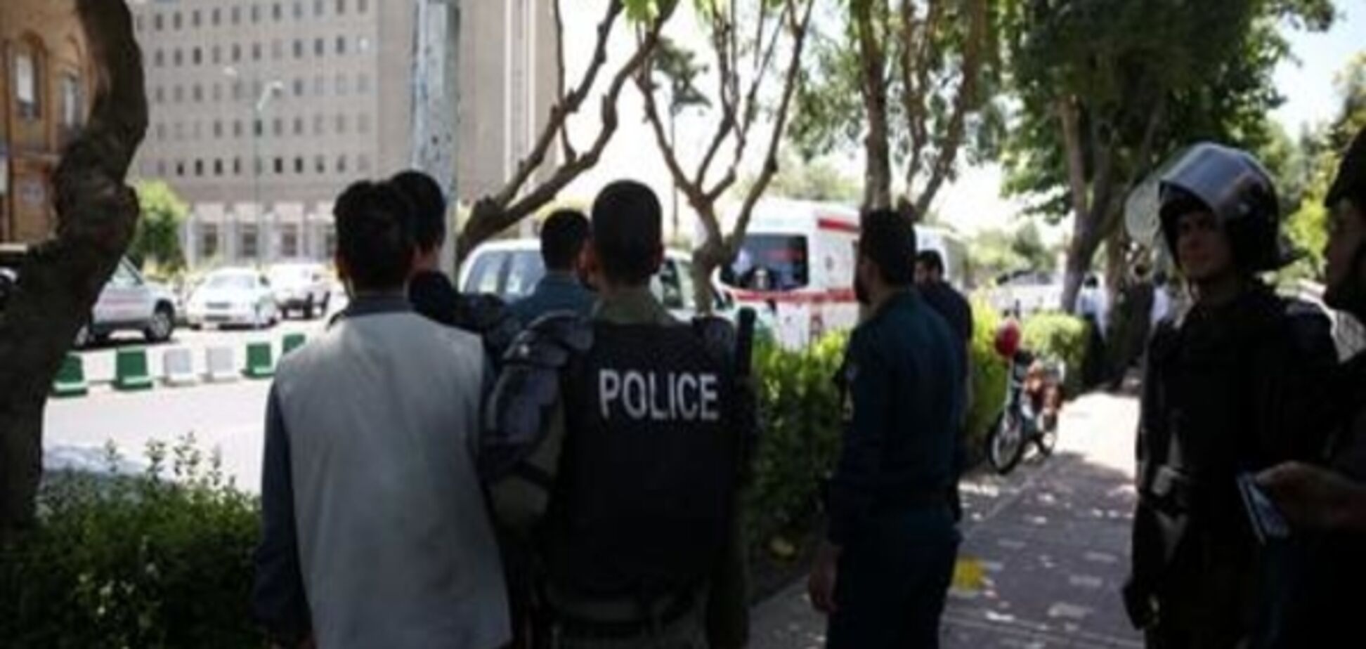Подвійний теракт у Тегерані: не менше 12 загиблих