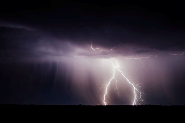 Грозы, шквалы и град: спасатели предупредили о резких погодных изменениях в Украине