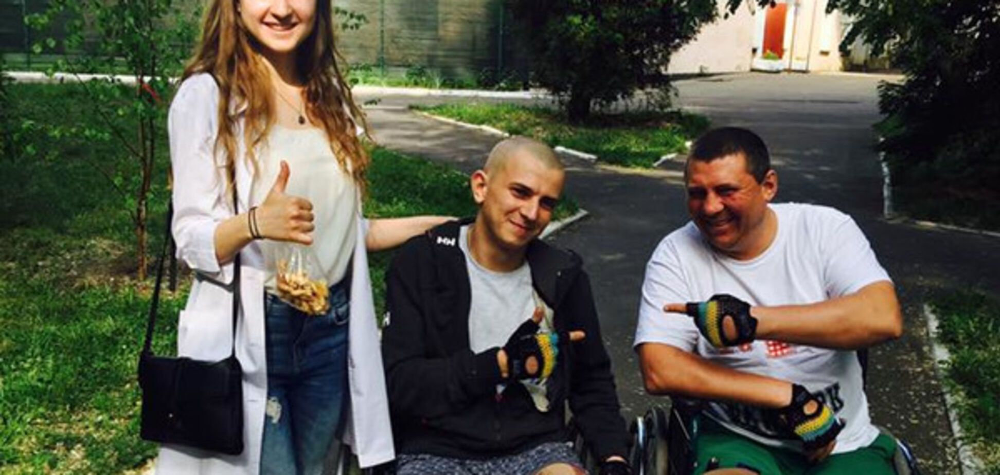 Помощь раненым в АТО военным