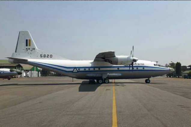 Крушение самолета с сотней людей в Азии: появились новые подробности