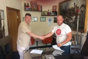 Полювання на нелегалів: Асоціація видобувачів піску і \"Стоп корупції\" підписали важливий документ