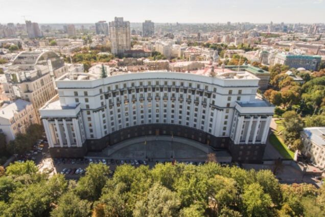 Увеличившиеся на 22% долги по зарплате должны быть ликвидированы властью – Лёвочкин