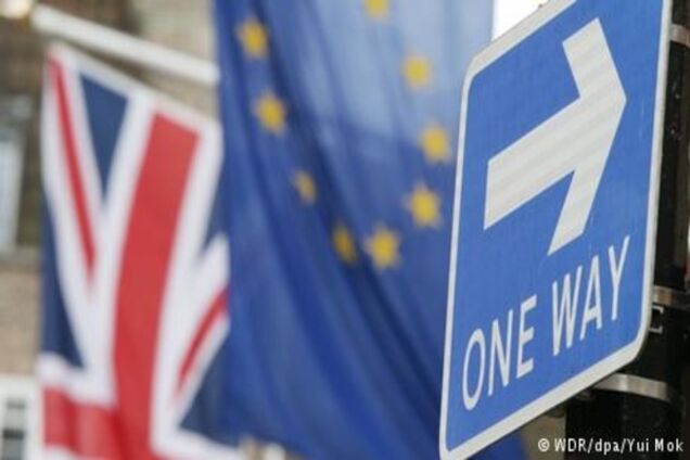 Європарламент погрожує накласти вето на переговори щодо Brexit