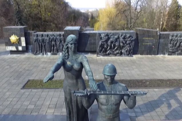 монумент славы Львов