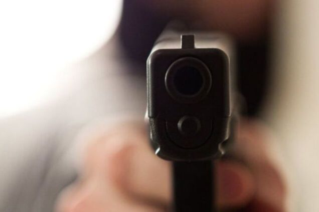 Разбой со стрельбой: под Одессой у банкира забрали 20 тысяч долларов