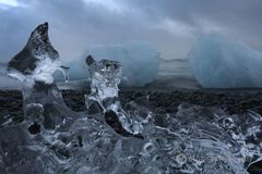 Від Антарктиди відколовся один із найбільших льодовиків у світі