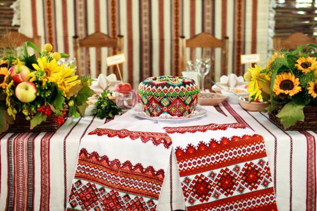 рушники стол хата