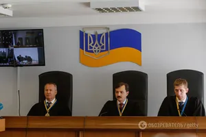 Янукович суд