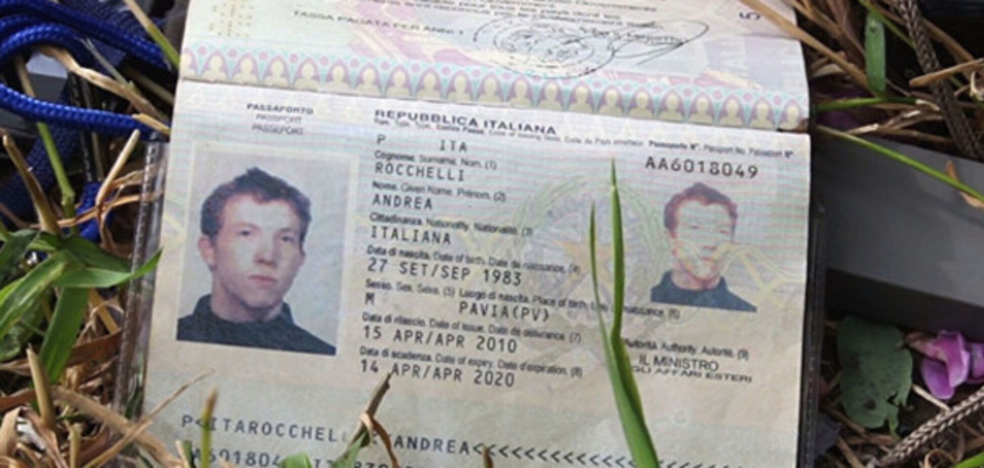 Бейдж итальянского фоторепортера Андреа Роккелли