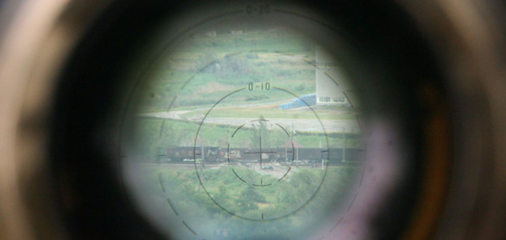 Фотография переезда, где был убит Роккелли в артиллерийскую буссоль.