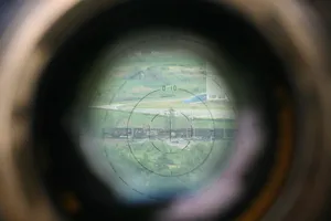 Фотографія переїзду, де був убитий Роккеллі в артилерійську бусоль