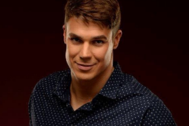 'Холостяк' Черкасов отдохнул на курорте с блондинкой: опубликовано фото