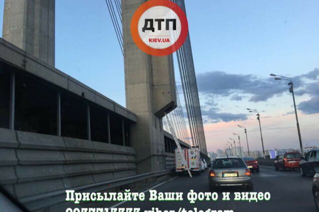 Не змогли злізти: в Києві руфери-невдахи застрягли на висоті