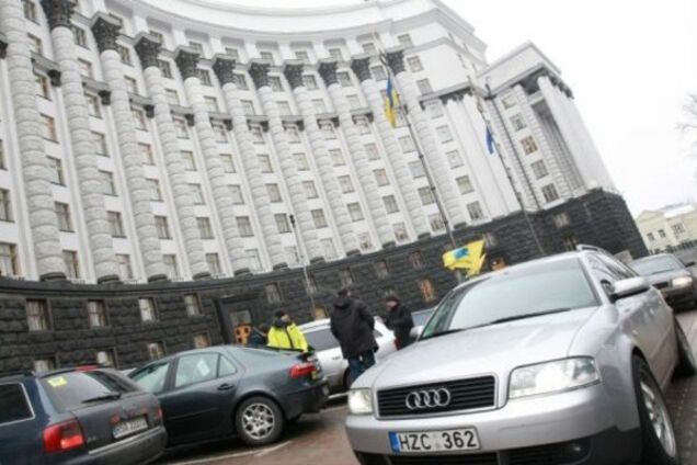 авто на іноземних номерах