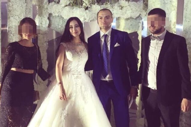 Скандал с \'золотой\' свадьбой в России