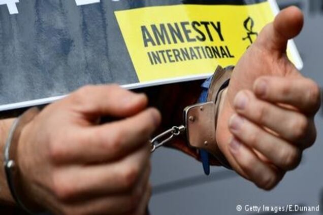 Турецький суд залишив керівницю місцевої Amnesty International і ще п'ятьох правозахисників під вартою