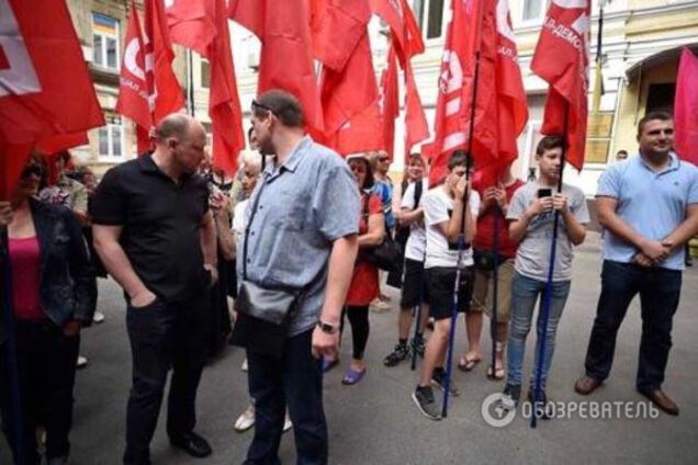 Митинг под зданием Печерского районного суда