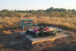 Могила бійця АТО