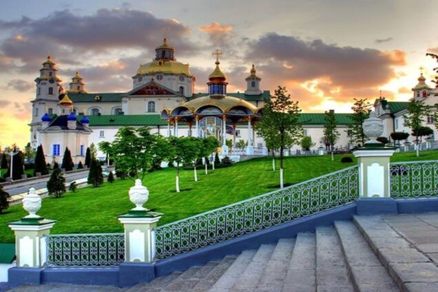 Почаевская лавра