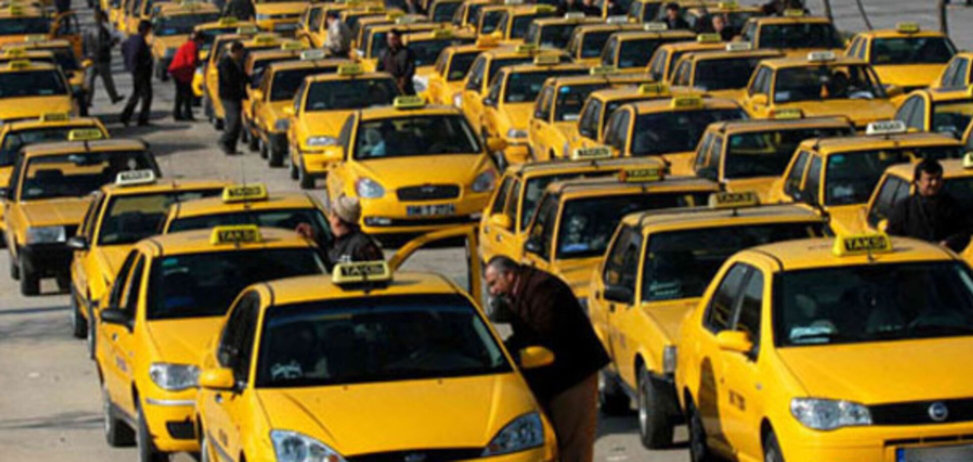 'Мальчики по вызову': таксистов хотят вывести из тени