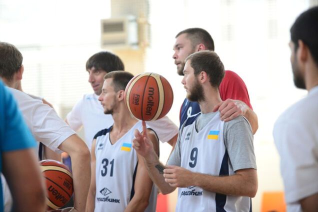 збірна України з баскетболу