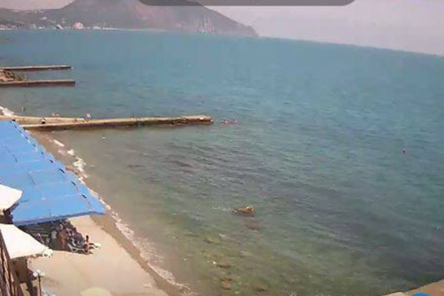 Пустые пляжи Крыма