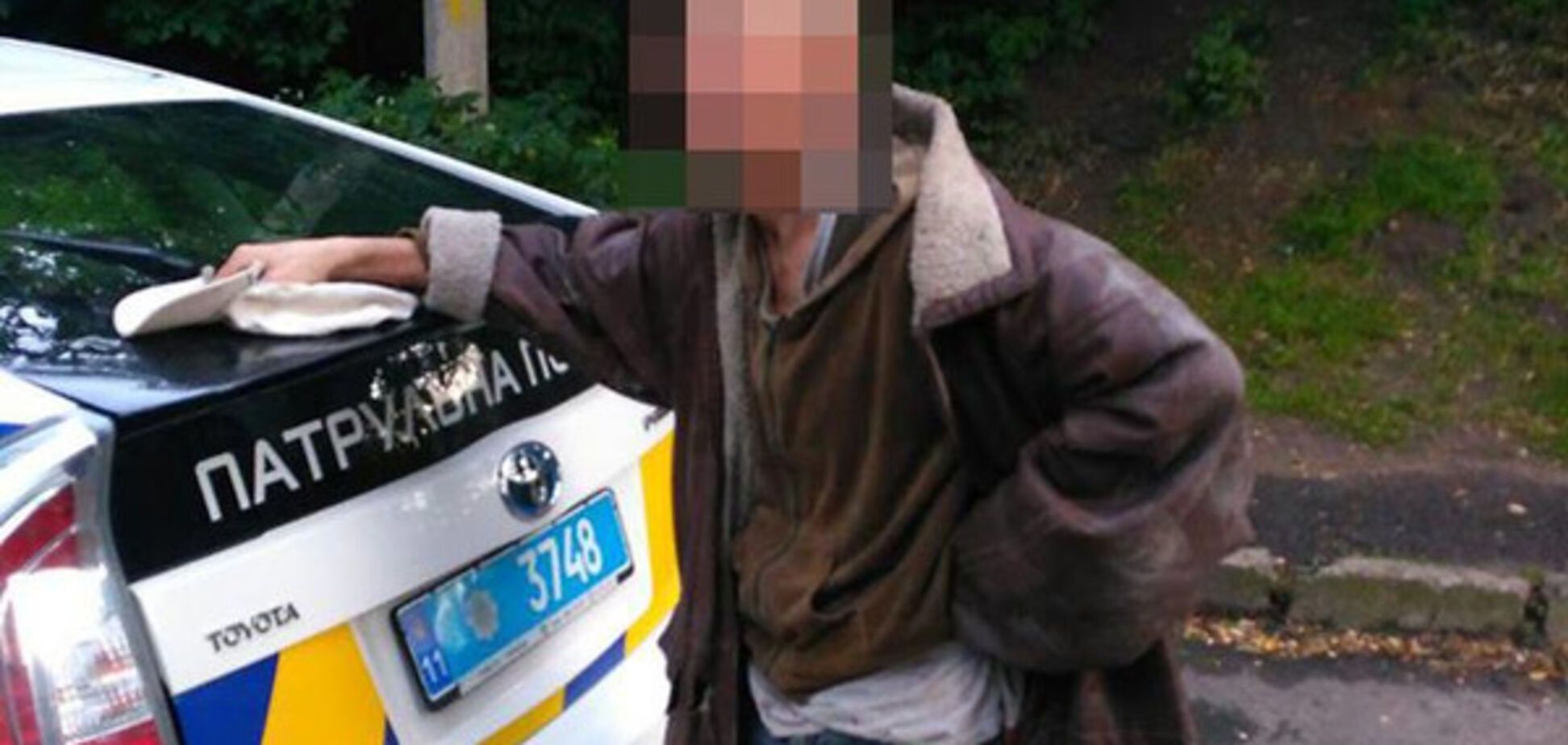 У Львові чоловік напав на подружжя