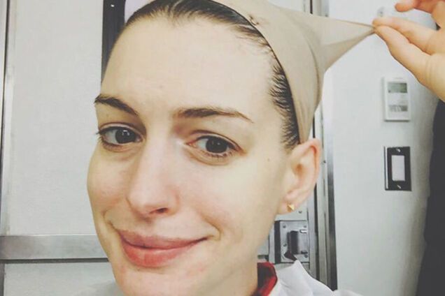 Они не лучше, чем мы: знаменитости показали честные фото без макияжа