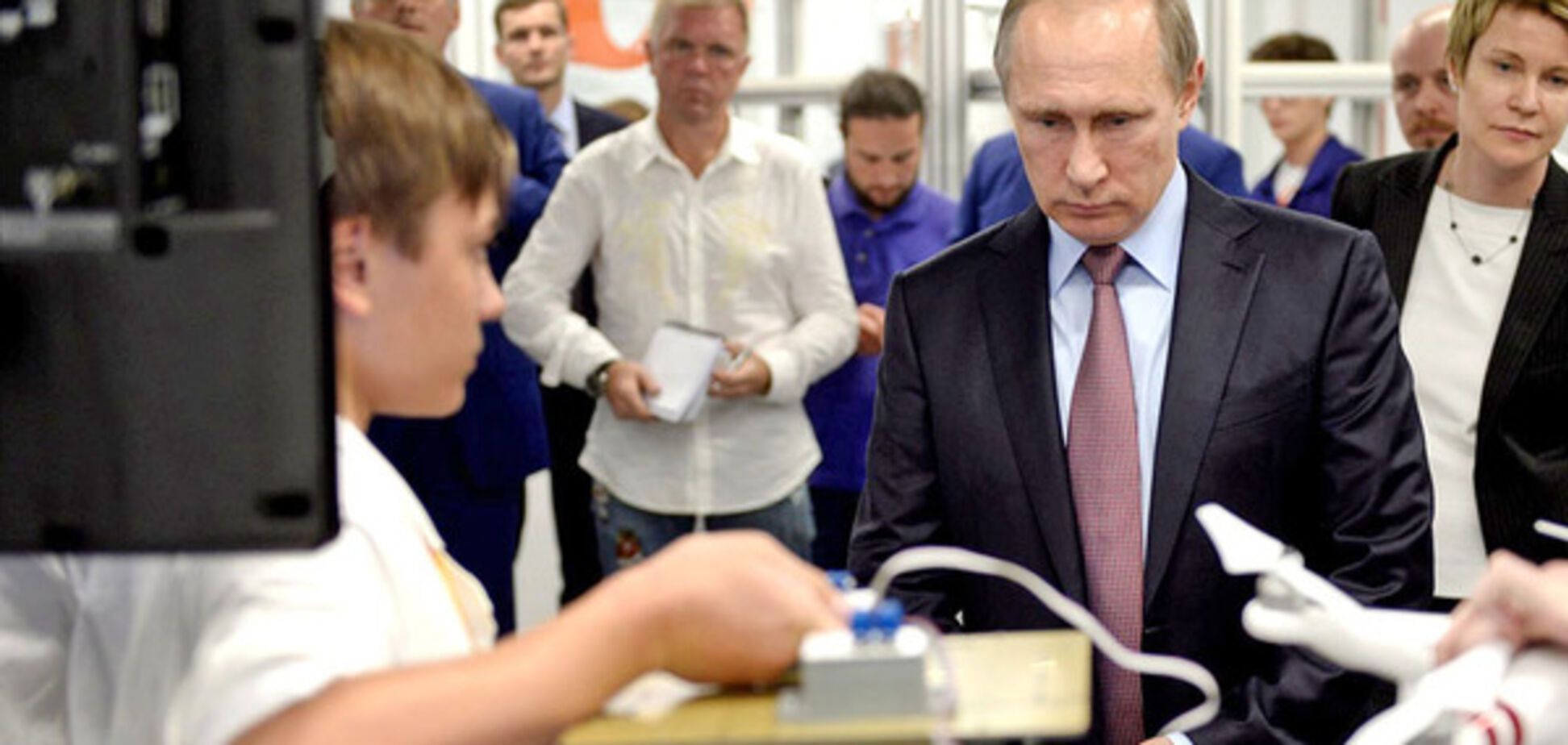 'Отсталый Путин': в РФ увидели, как их лидер осрамился перед детьми