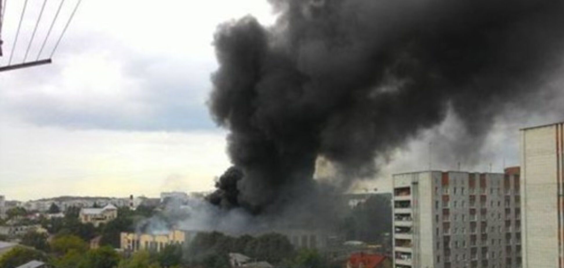 Пожар на заводе во Львове