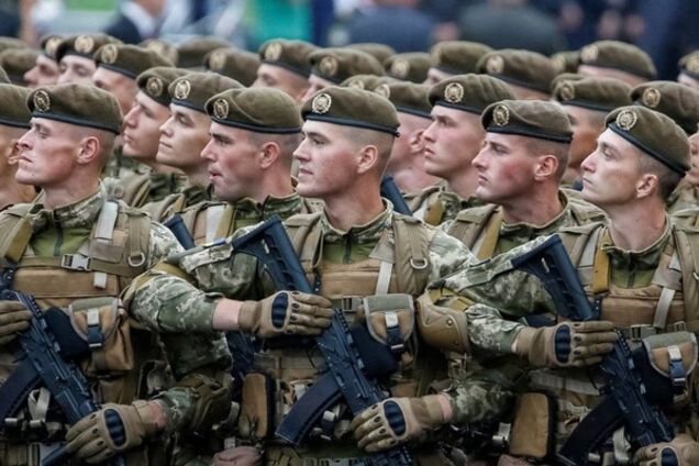 військовий парад Хрещатик Київ