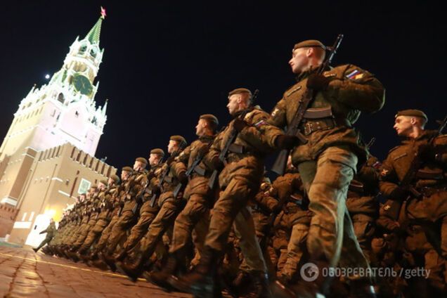 російські військові