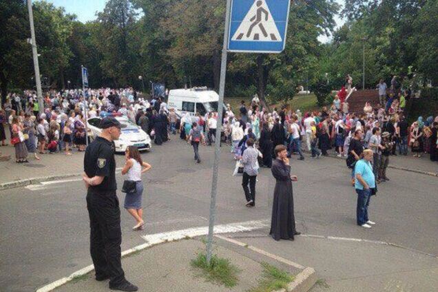 День Крещения Руси: появились фото и видео крестного хода в Киеве