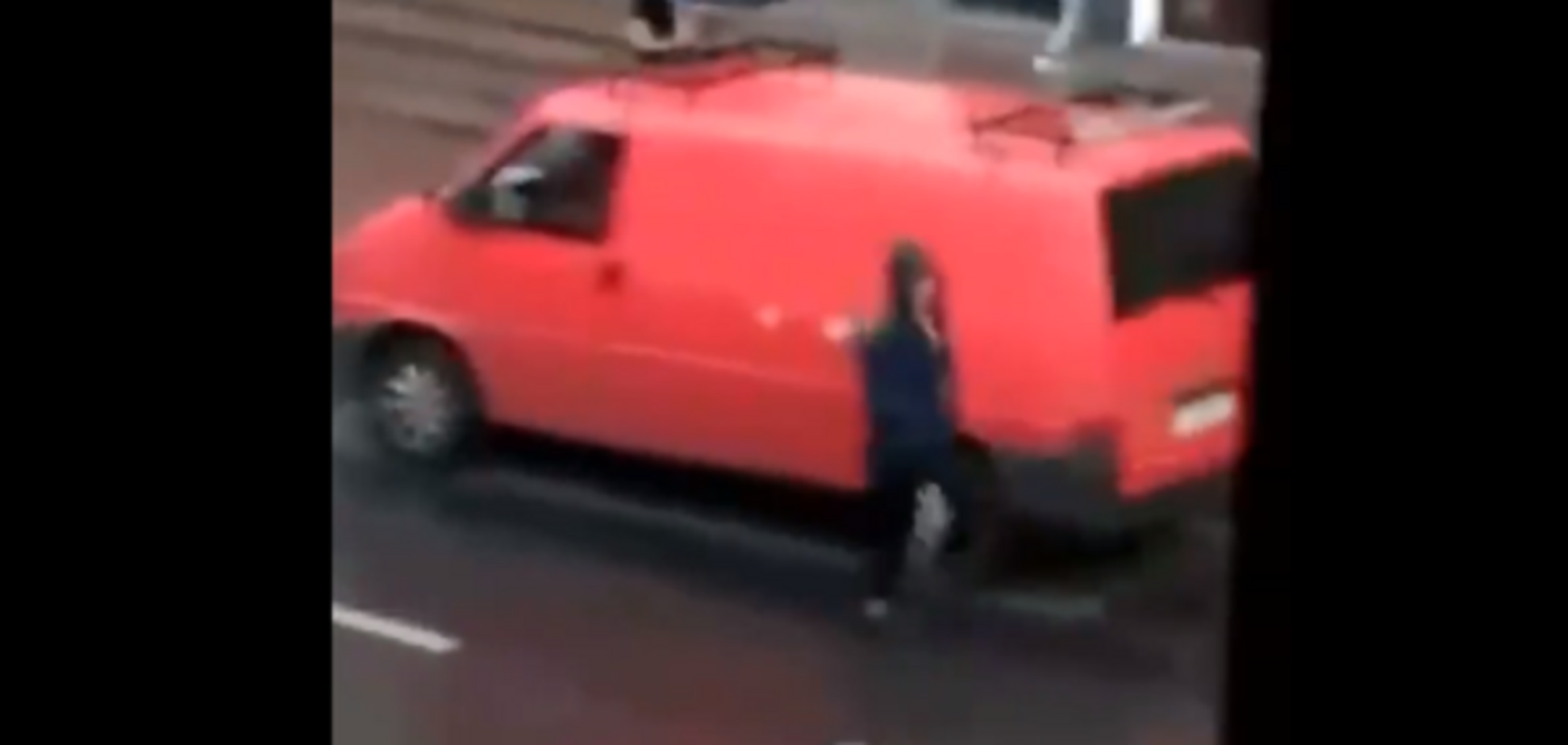 Дівчина на Подолі