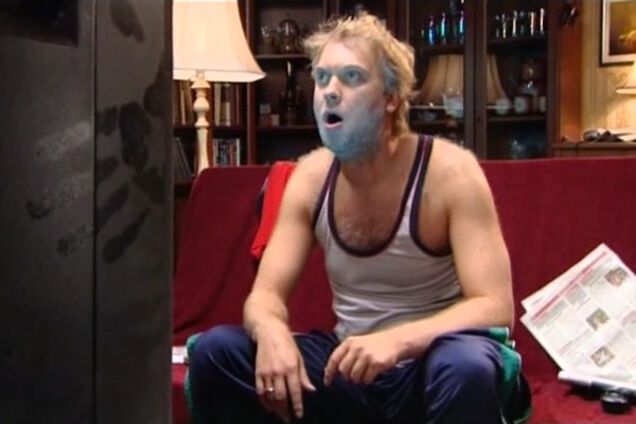 Россиянин перед телевизором