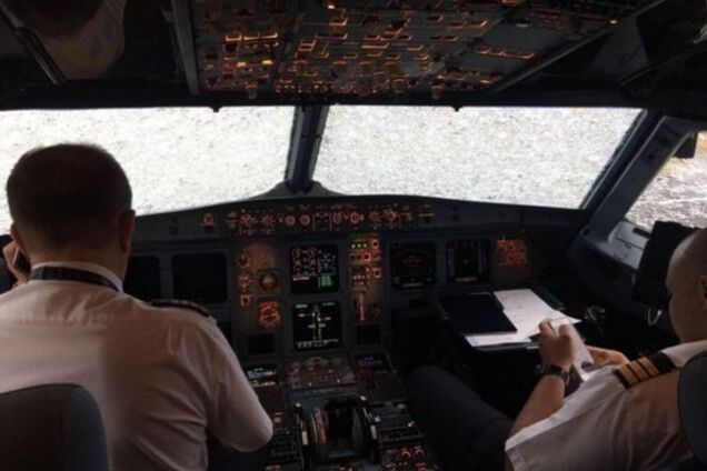 Самолет в Турции