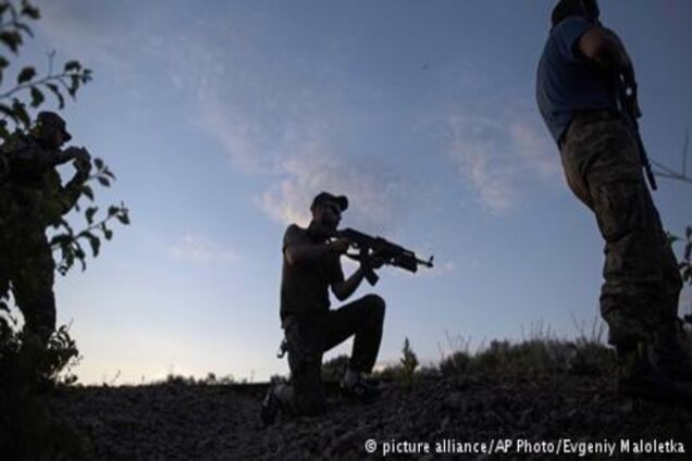 Донбас: біля Красногорівки загинув один український військовий