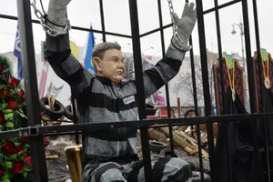 Два пути Януковича: загадочно умереть или сесть в тюрьму