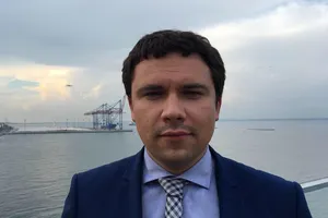 Виктор Довгань