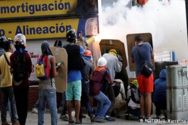 Криваві вихідні у Венесуелі: загиблих через події навколо голосування більшає