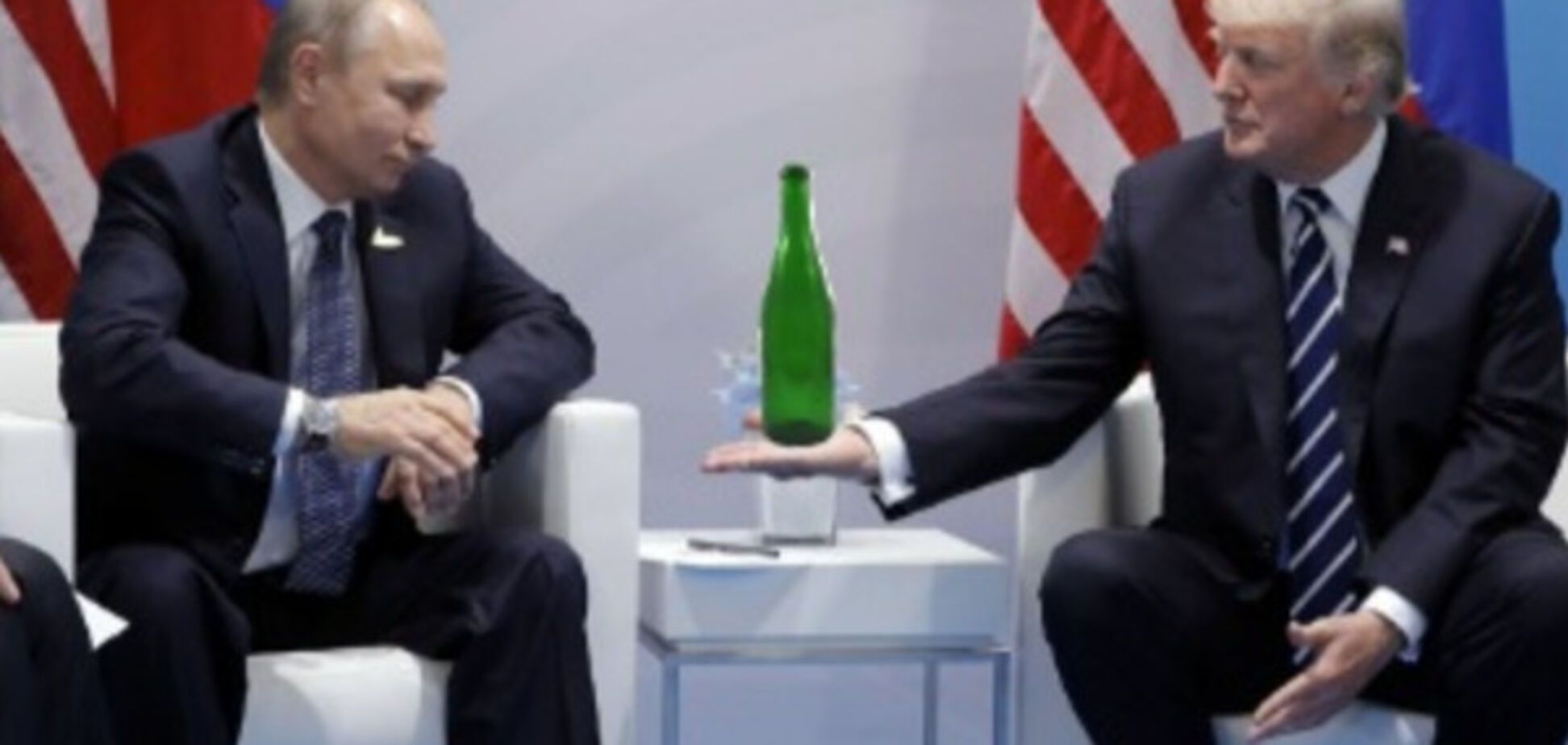 В сети показали знаковое фото со встречи Трампа и Путина