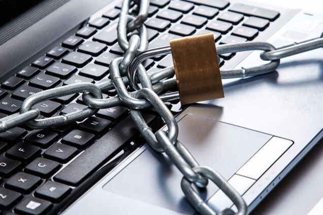 Facebook и Google следят за вами: как с этим бороться