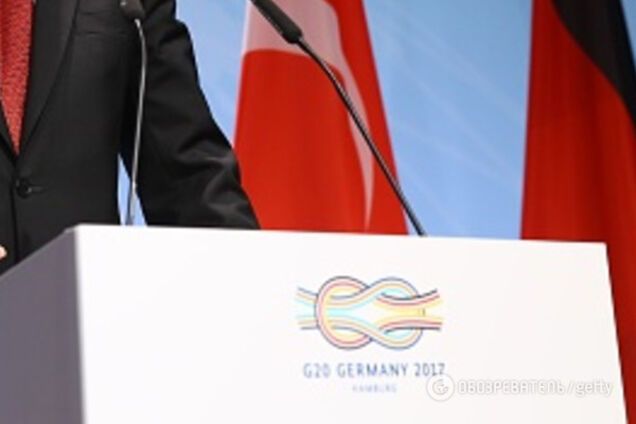 'Случайно затоптали Путина': в сети смеются над фото с G20