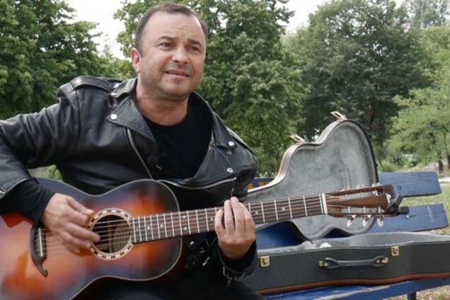 Виктор Павлик запел на испанском ради друга Стинга