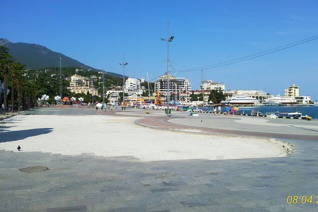 Новости Крымнаша. Говорите ГРОМЧЕ! Генераторы работают и камни с неба громко падают!